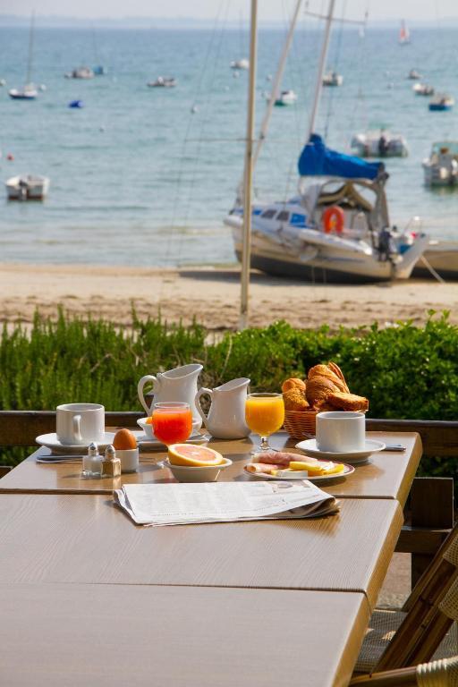 Hotel De La Plage Сен-П'єрр-Кіберон Номер фото
