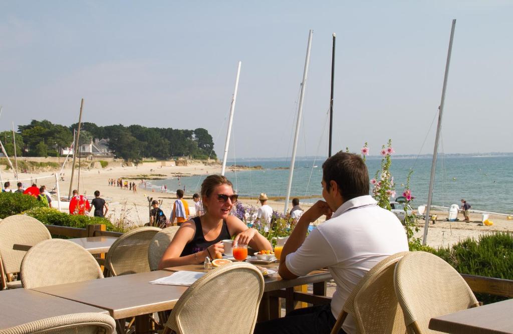 Hotel De La Plage Сен-П'єрр-Кіберон Номер фото